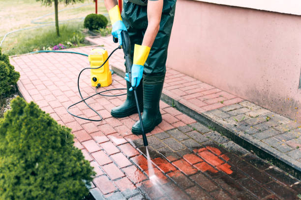Best Restaurant Pressure Washing  in Eastpoint, FL