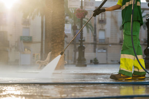 Animal Enclosure Cleaning in Eastpoint, FL